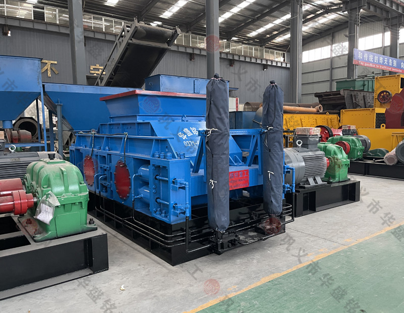 秒破12 13石子對輥制砂機(jī)